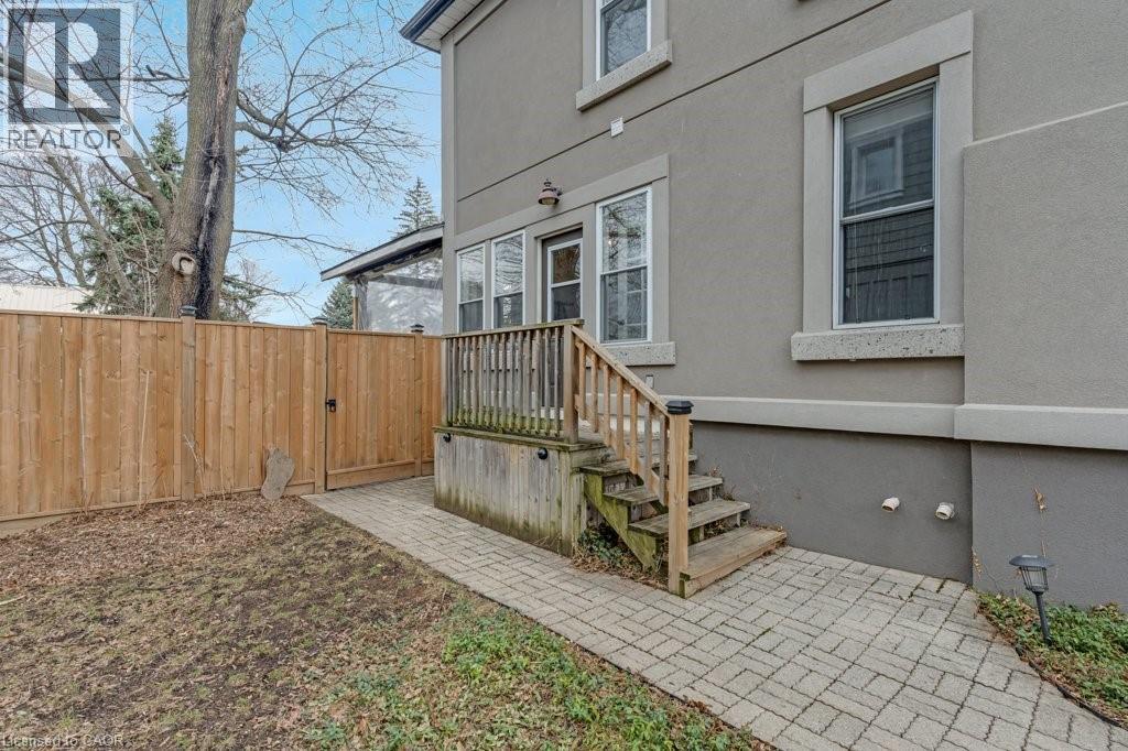 423 WILLIAM Street thumbnail 42