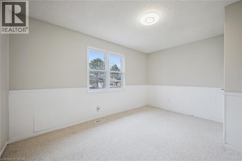 124 AUTUMN HILL Crescent thumbnail 27