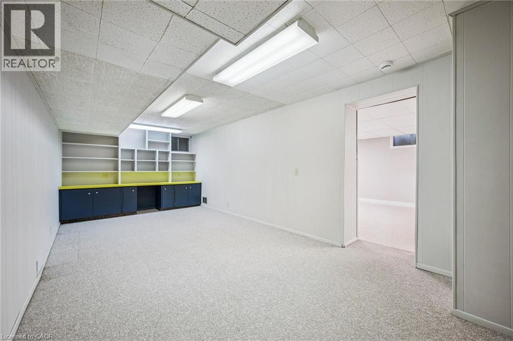 124 AUTUMN HILL Crescent thumbnail 35