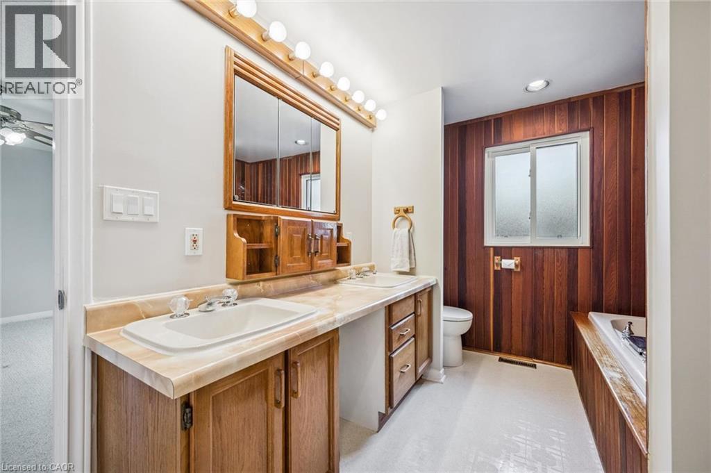 124 AUTUMN HILL Crescent thumbnail 33