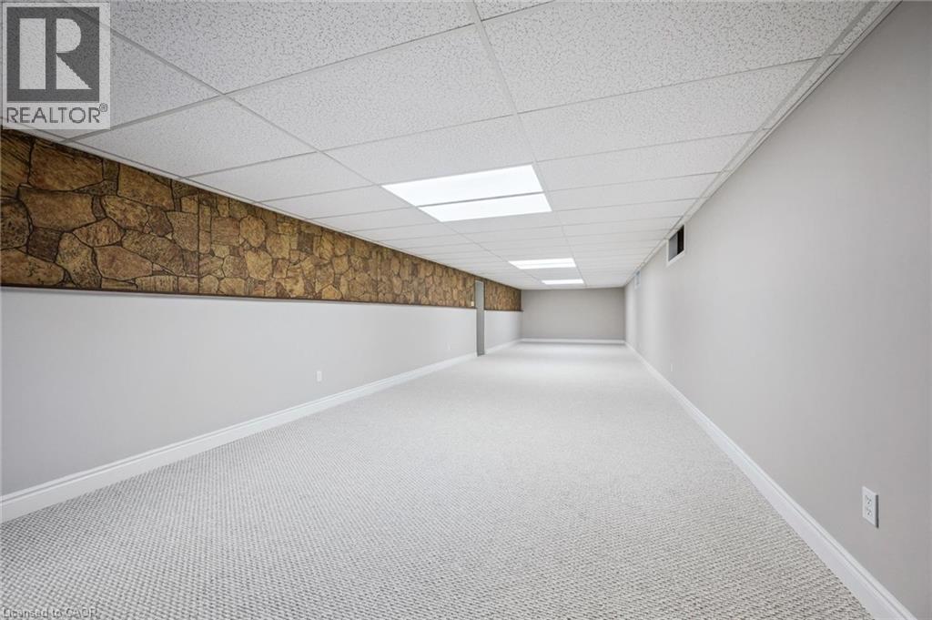 124 AUTUMN HILL Crescent thumbnail 39