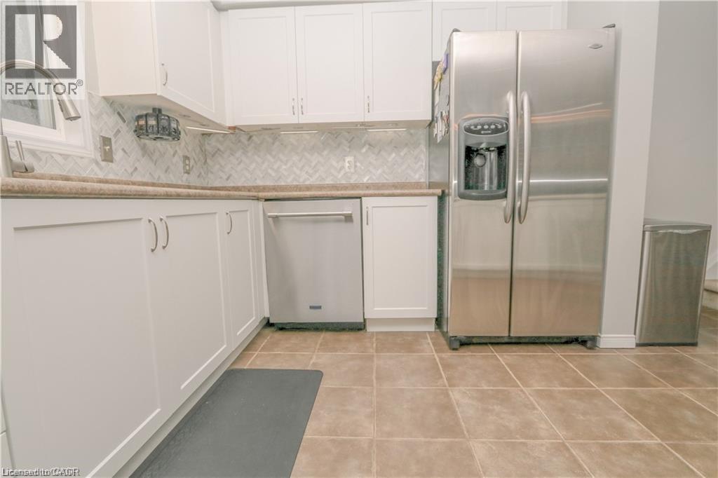 15 GEES Way thumbnail 6