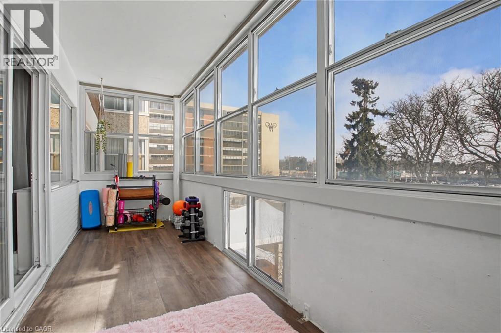 45 WESTMOUNT Road N Unit# 202 thumbnail 25