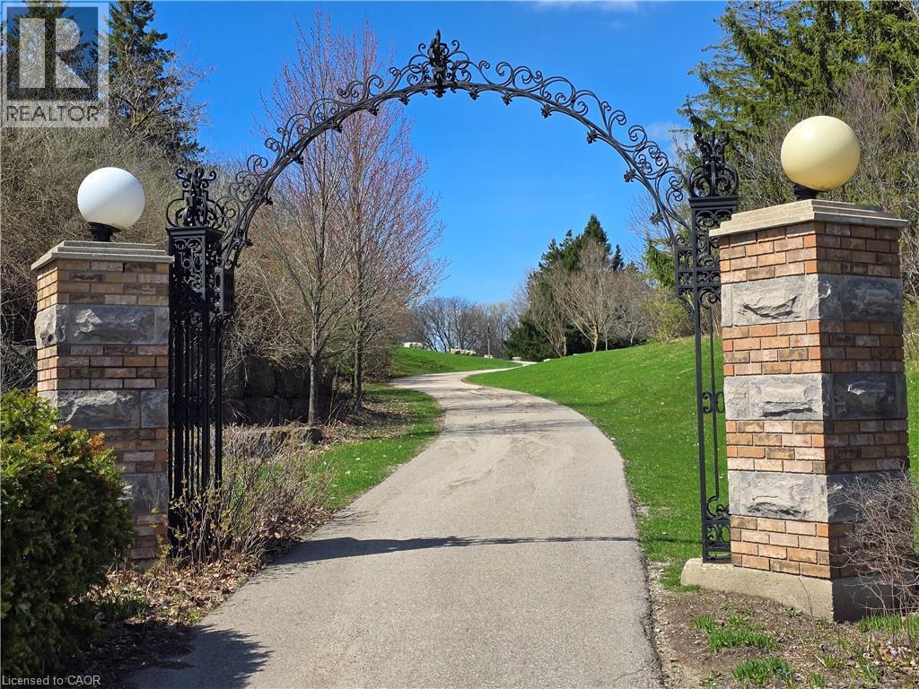 45 WESTMOUNT Road N Unit# 202 thumbnail 35