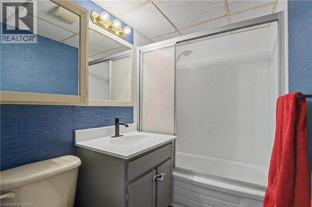 45 WESTMOUNT Road N Unit# 202 thumbnail 23