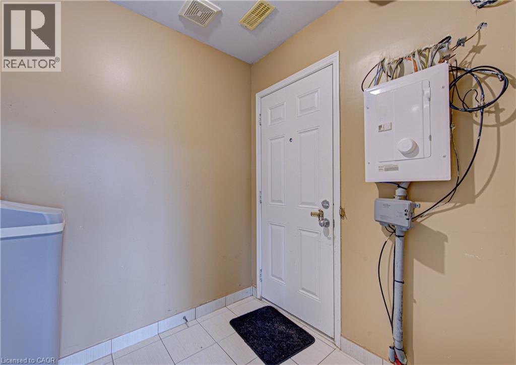 12 HOLBORN Drive Unit# A8 thumbnail 38