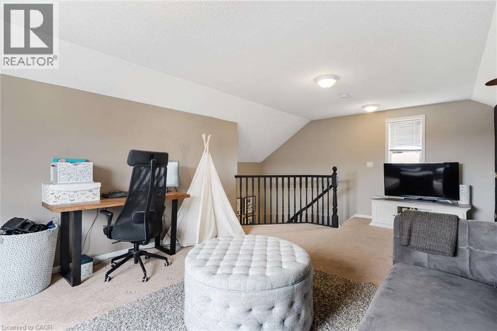 115 SWEENEY Crescent thumbnail 33