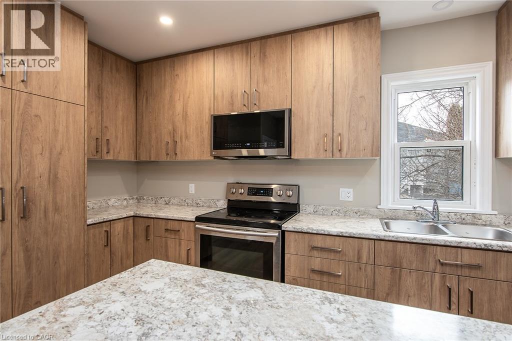 525 COURTLAND Avenue E thumbnail 21