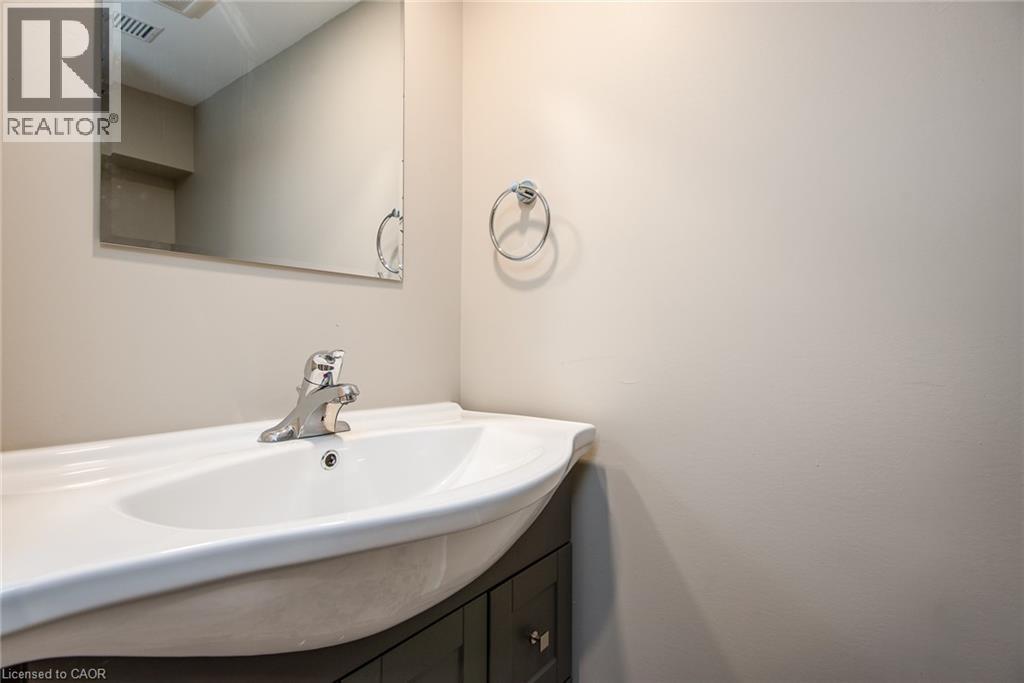 525 COURTLAND Avenue E thumbnail 35