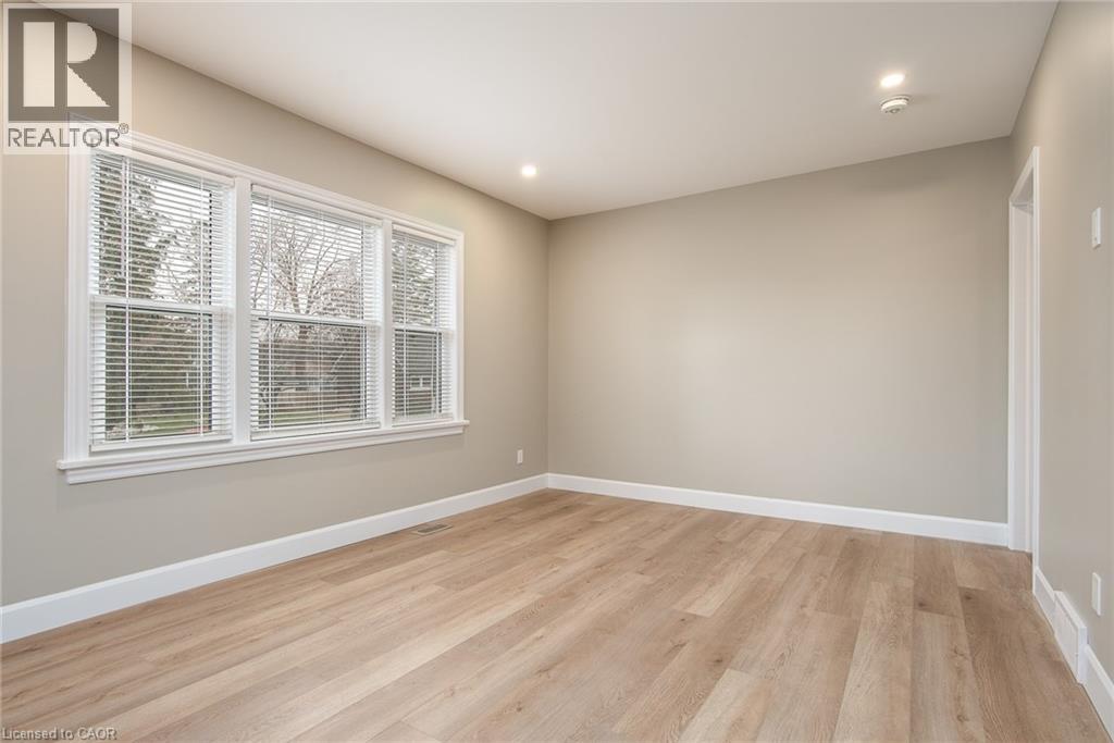 525 COURTLAND Avenue E thumbnail 12