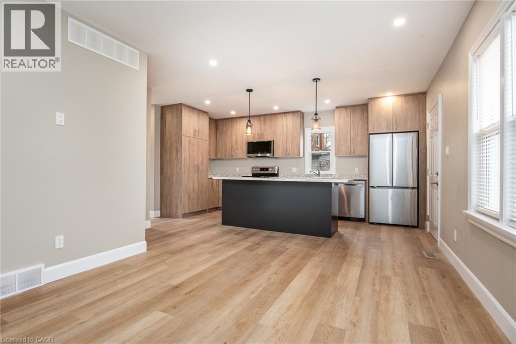 525 COURTLAND Avenue E thumbnail 16