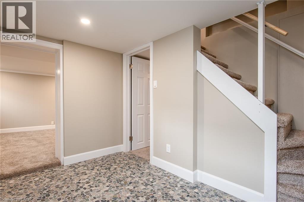 525 COURTLAND Avenue E thumbnail 36