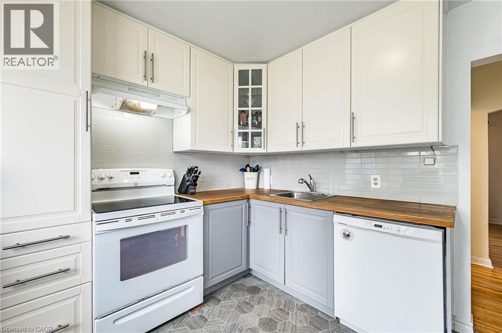 40 N ELLIS Crescent N thumbnail 13