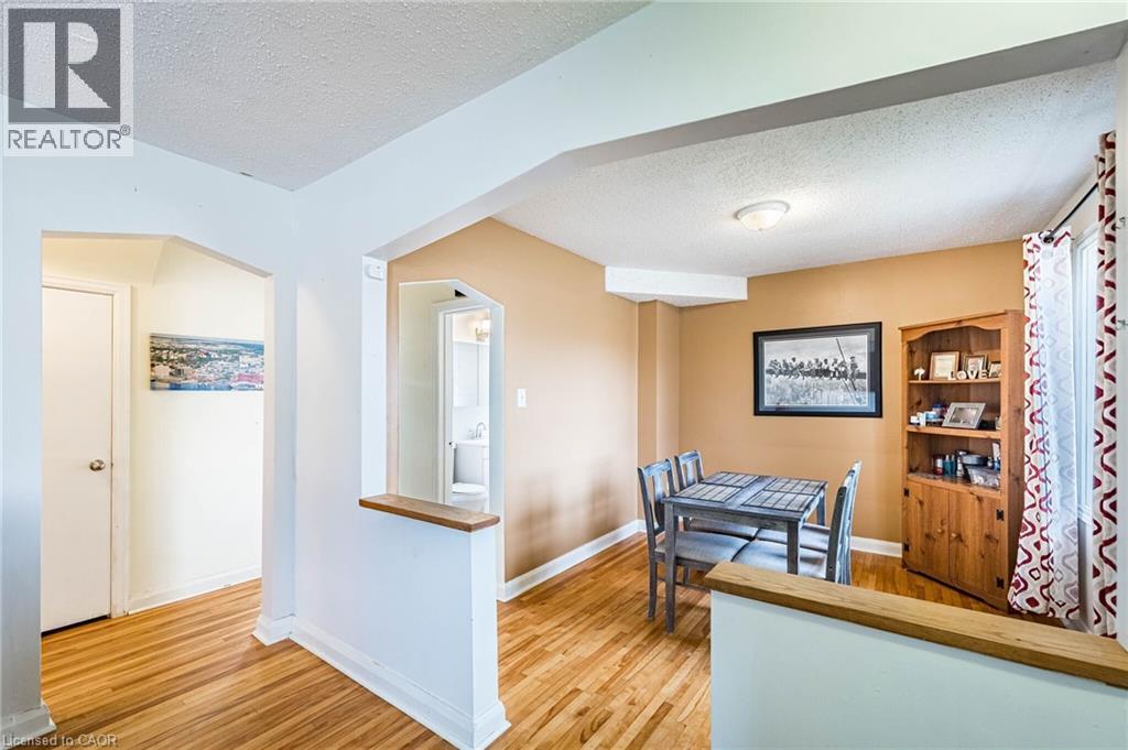 40 N ELLIS Crescent N thumbnail 7