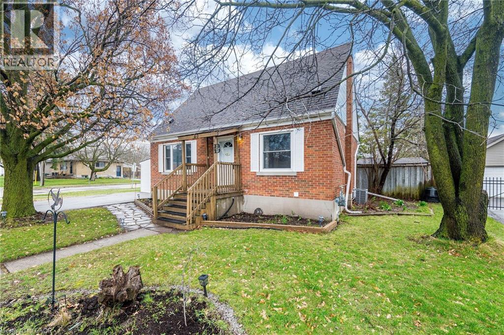 40 N ELLIS Crescent N thumbnail 2