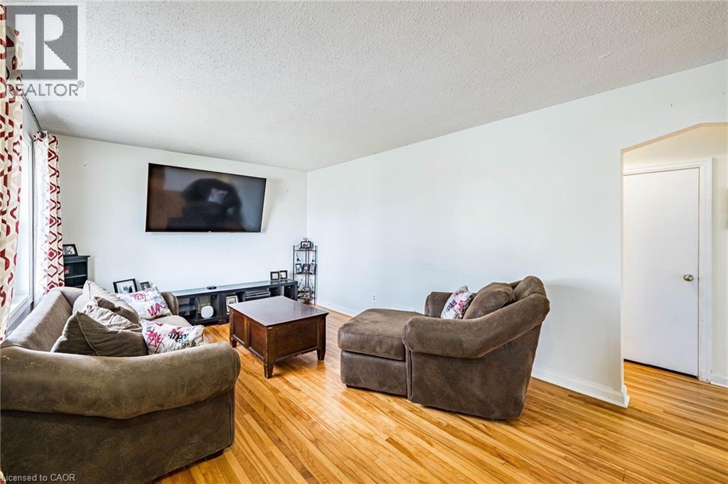 40 N ELLIS Crescent N thumbnail 5