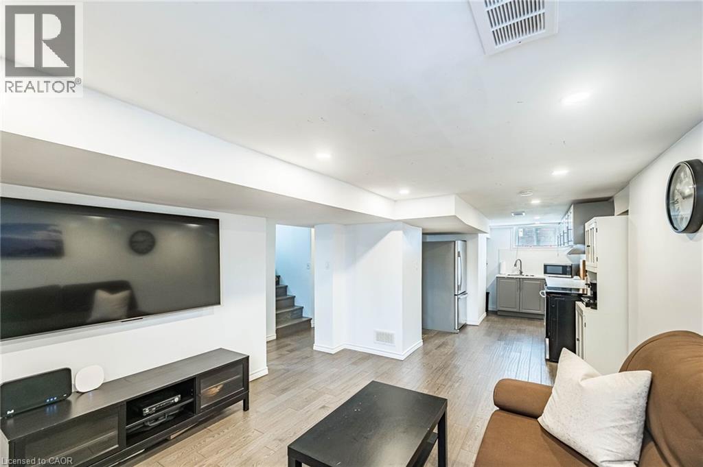 40 N ELLIS Crescent N thumbnail 30