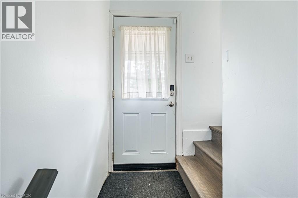 40 N ELLIS Crescent N thumbnail 24