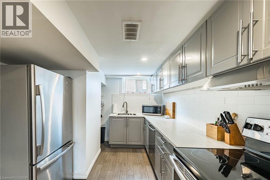 40 N ELLIS Crescent N thumbnail 32