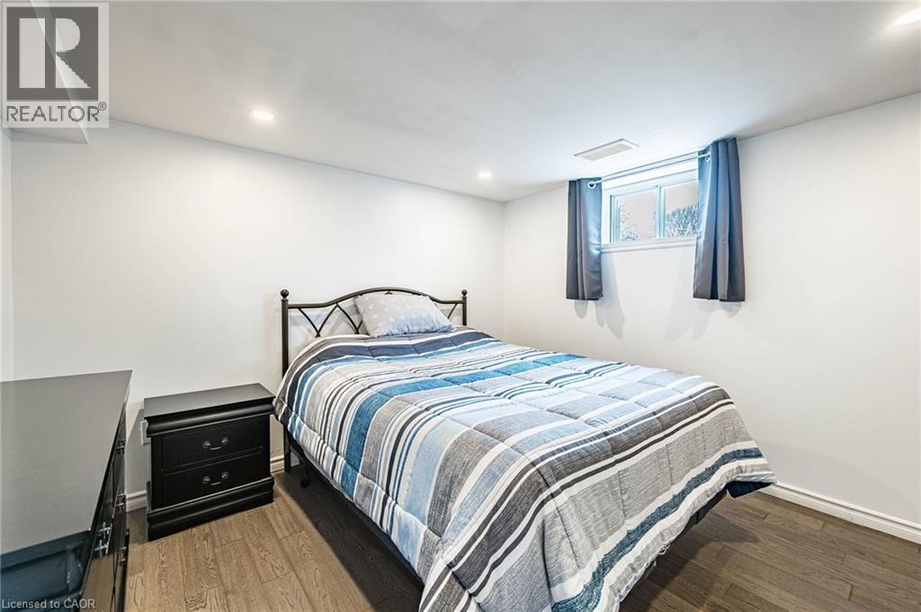 40 N ELLIS Crescent N thumbnail 37