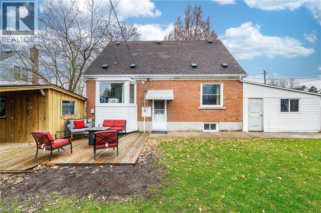 40 N ELLIS Crescent N thumbnail 44