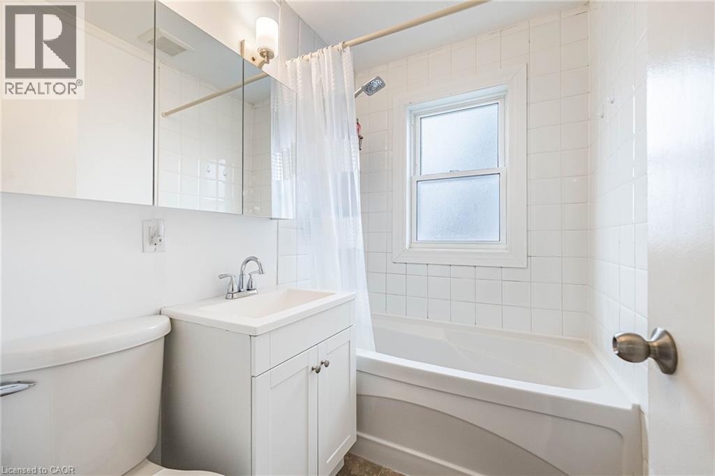 40 N ELLIS Crescent N thumbnail 15