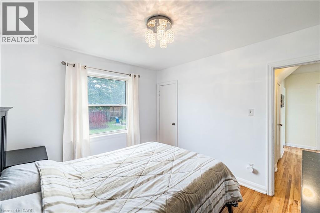 40 N ELLIS Crescent N thumbnail 18