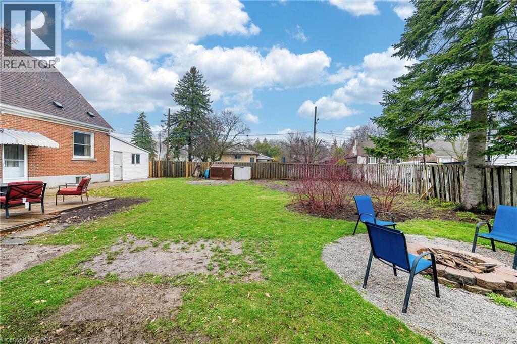 40 N ELLIS Crescent N thumbnail 47