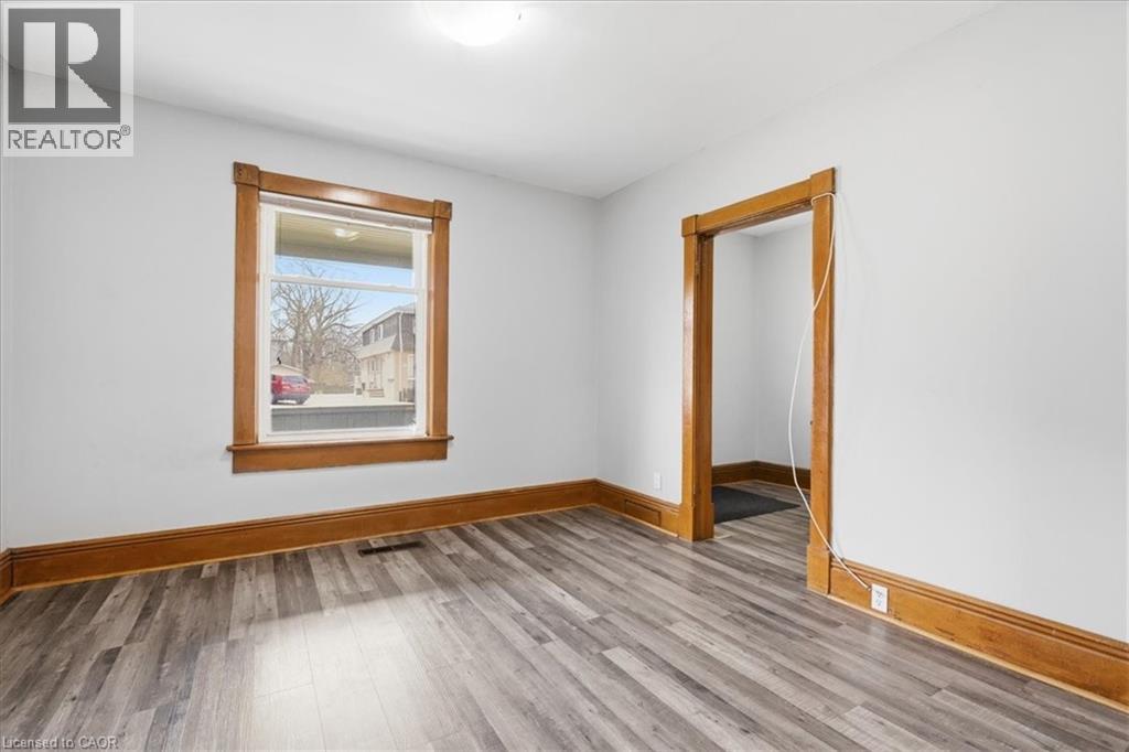 12 TODD Street thumbnail 7