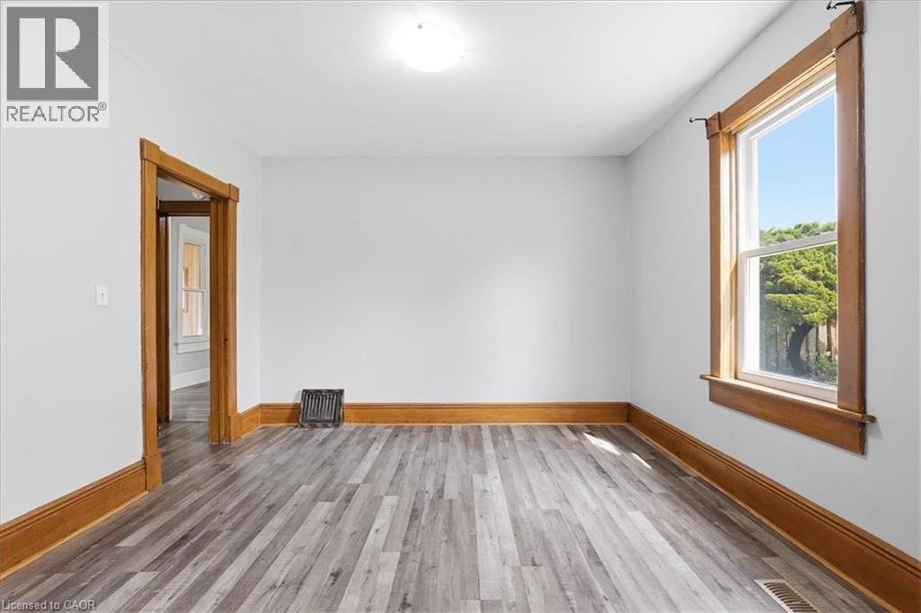 12 TODD Street thumbnail 9