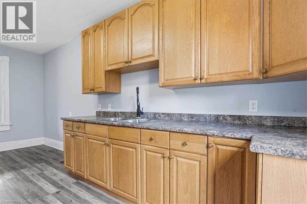 12 TODD Street thumbnail 16