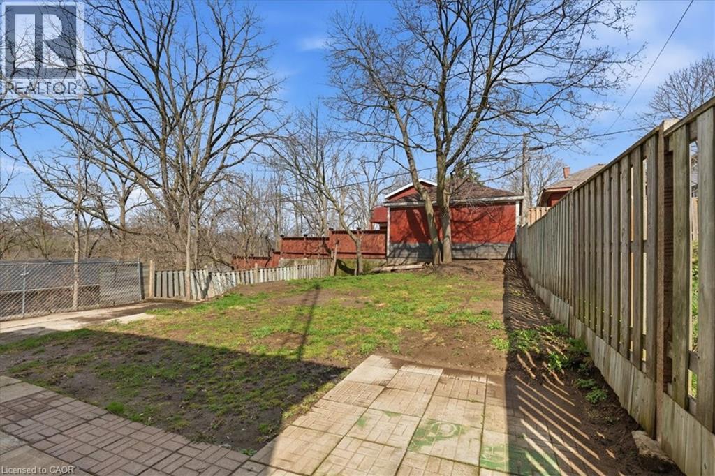 12 TODD Street thumbnail 32