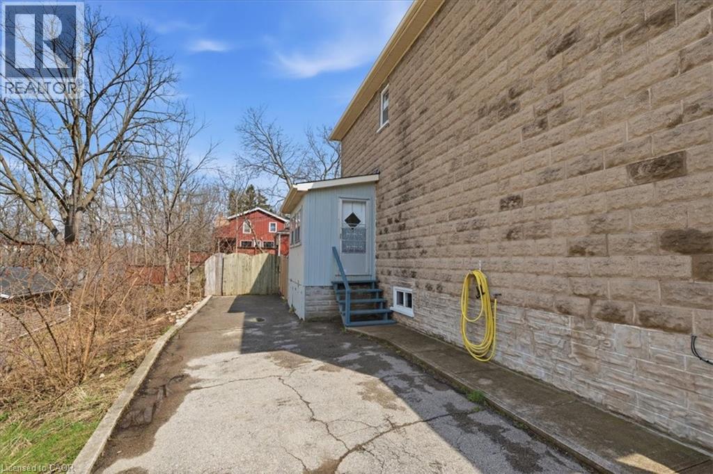 12 TODD Street thumbnail 30