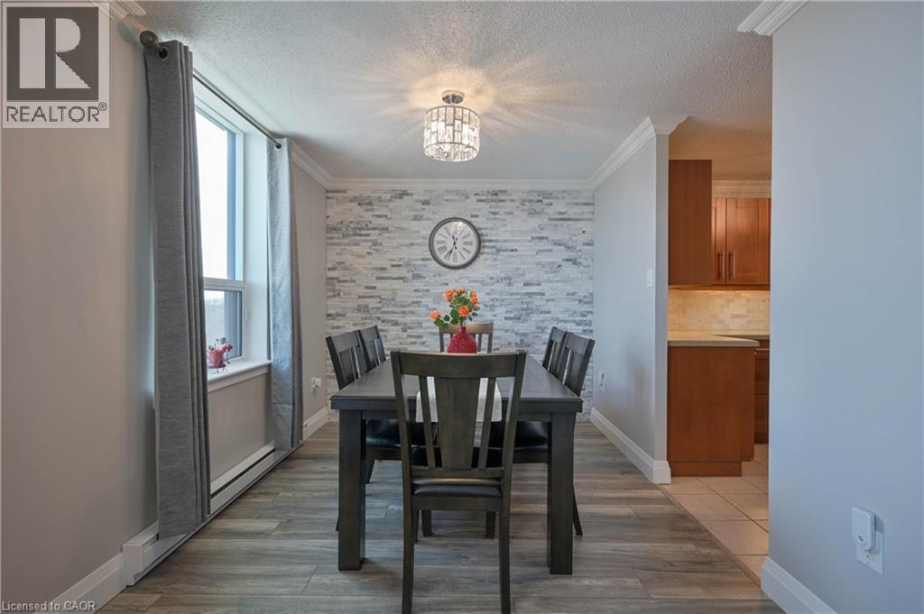 35 GREEN VALLEY Drive Unit# 1612 thumbnail 9