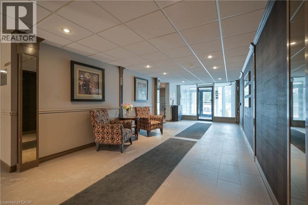 35 GREEN VALLEY Drive Unit# 1612 thumbnail 27