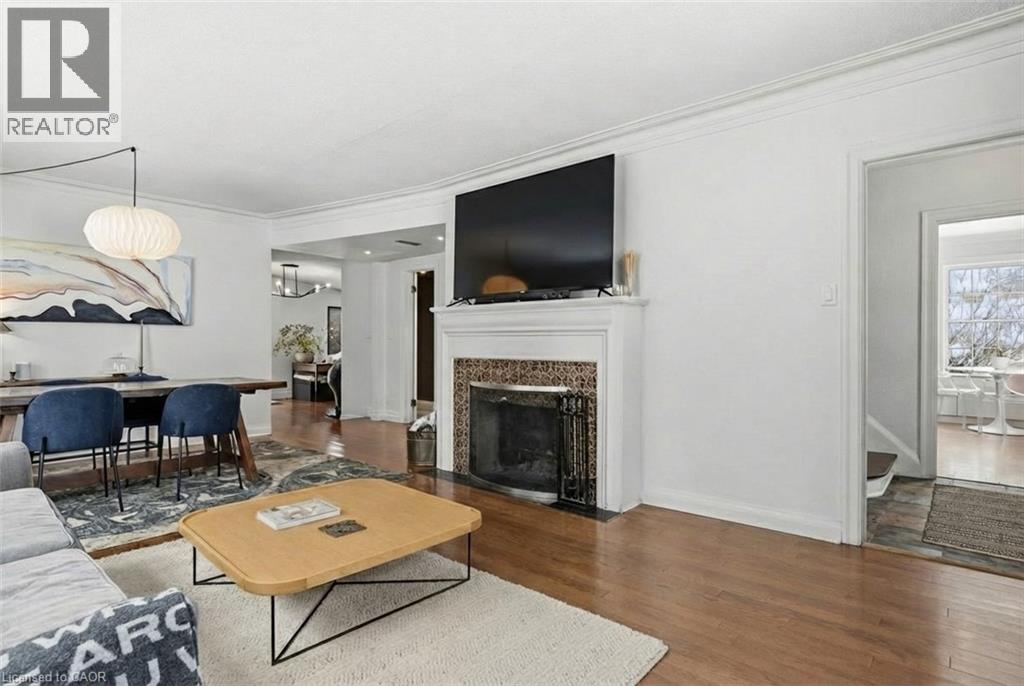 115 ROSLIN Avenue S thumbnail 13