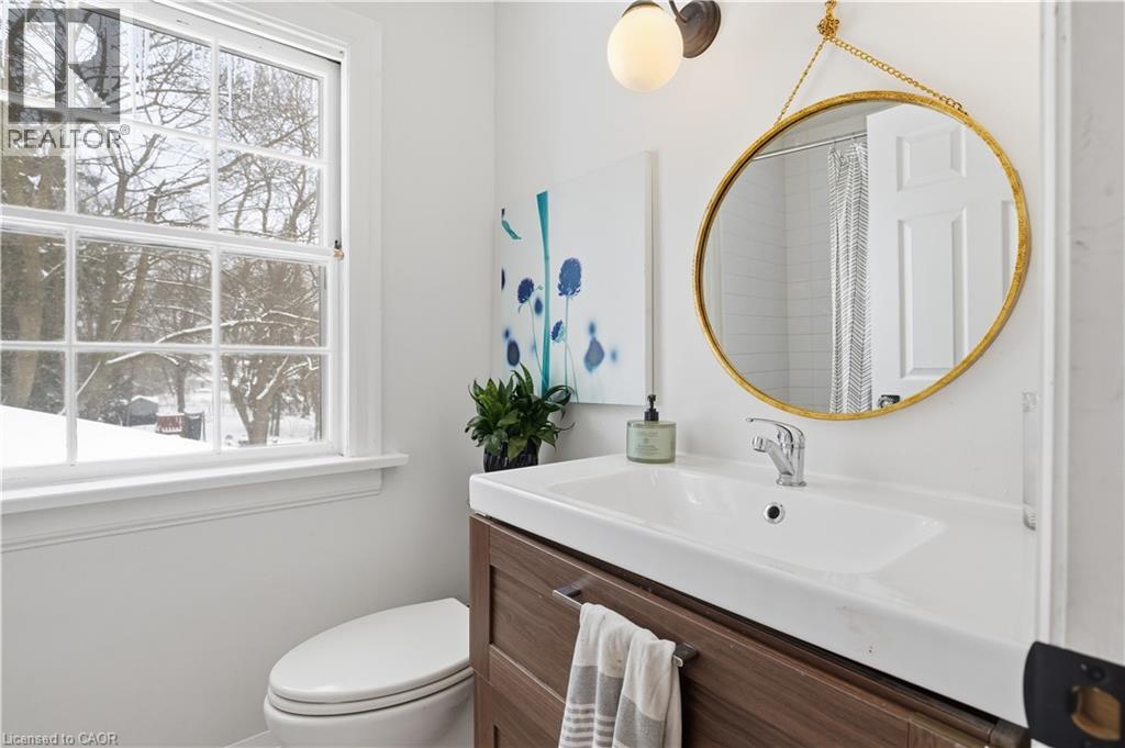 115 ROSLIN Avenue S thumbnail 20