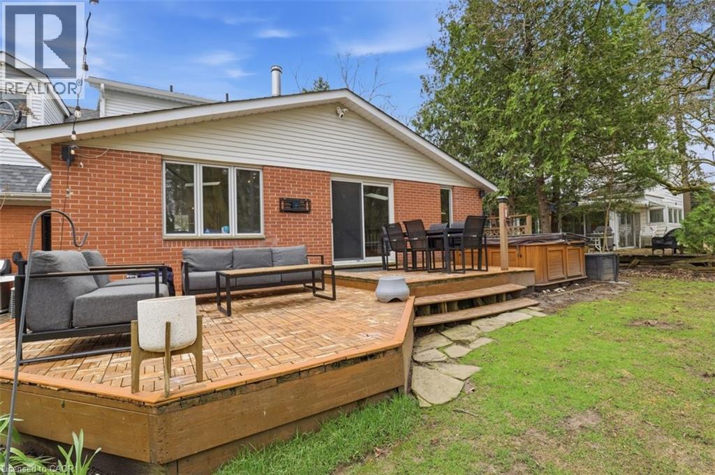 115 ROSLIN Avenue S thumbnail 26