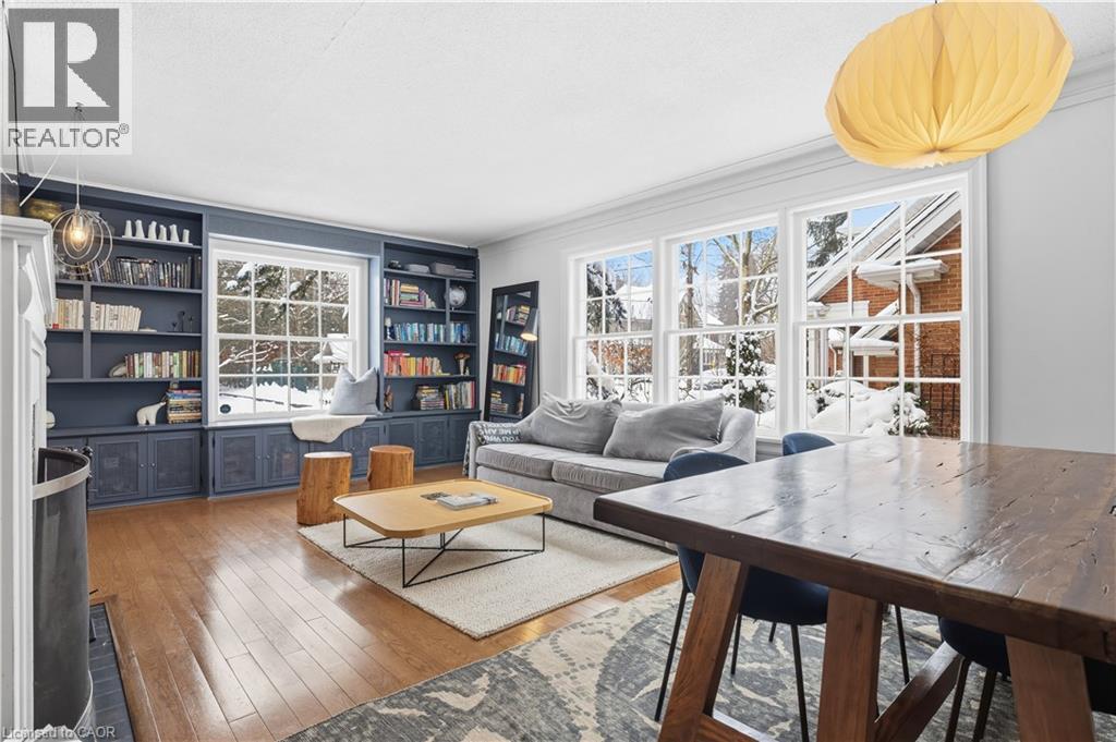 115 ROSLIN Avenue S thumbnail 11