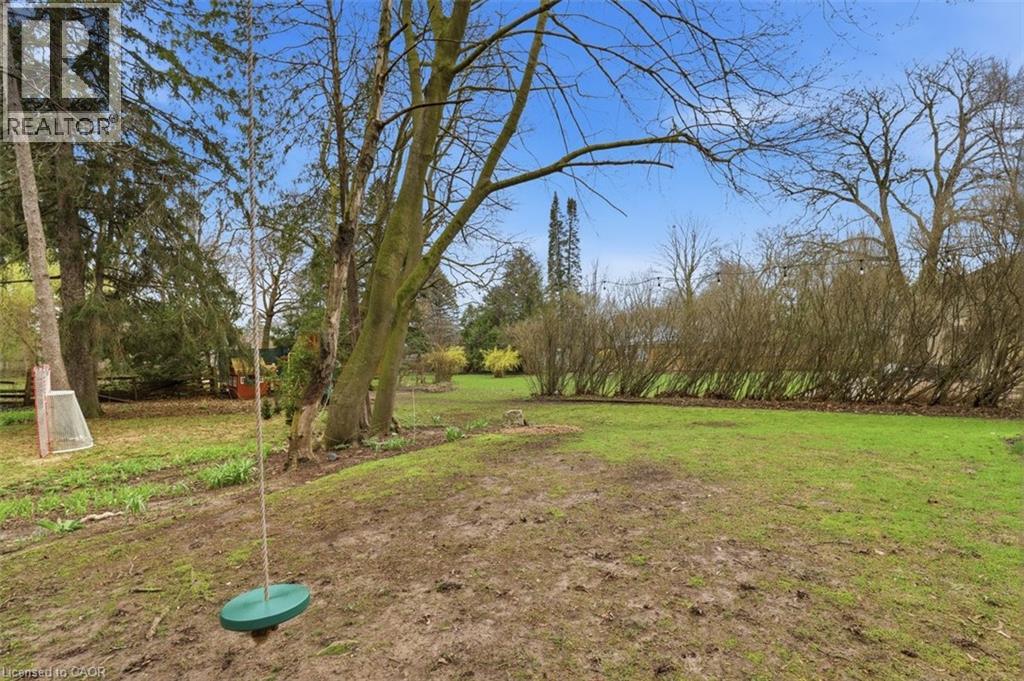 115 ROSLIN Avenue S thumbnail 32