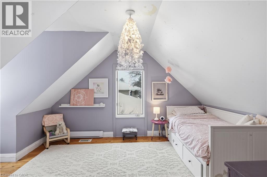 115 ROSLIN Avenue S thumbnail 21