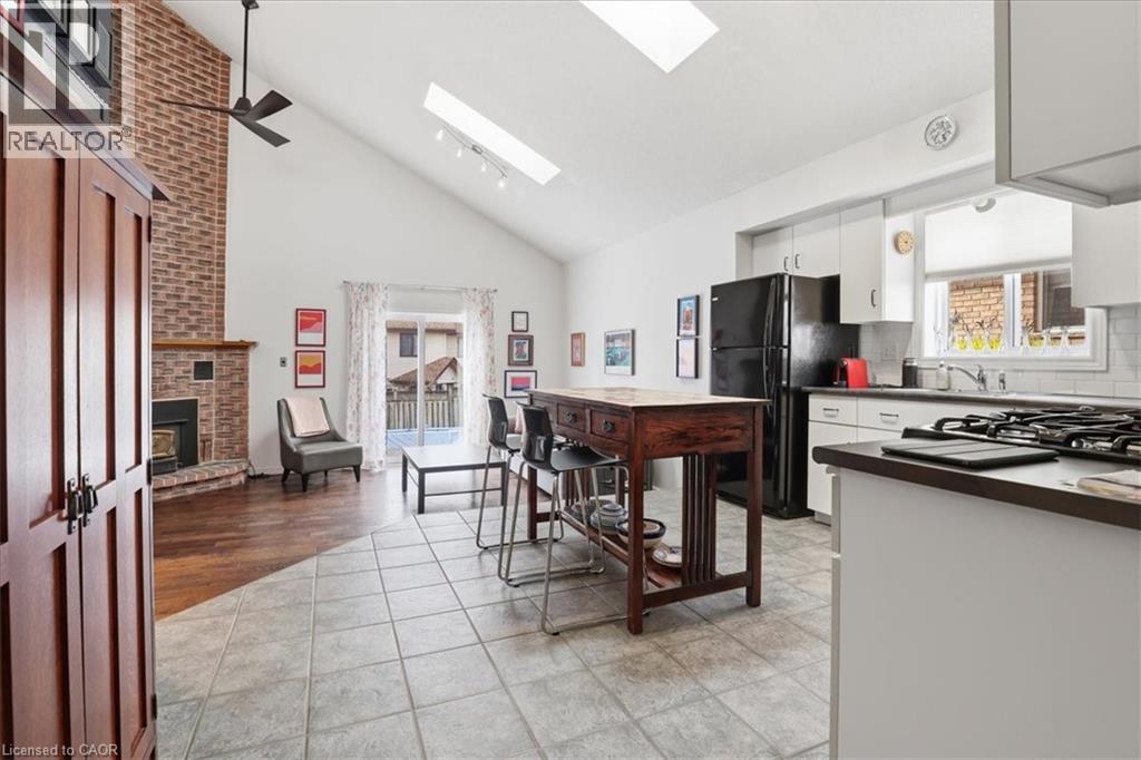 110 MILTON Avenue thumbnail 10