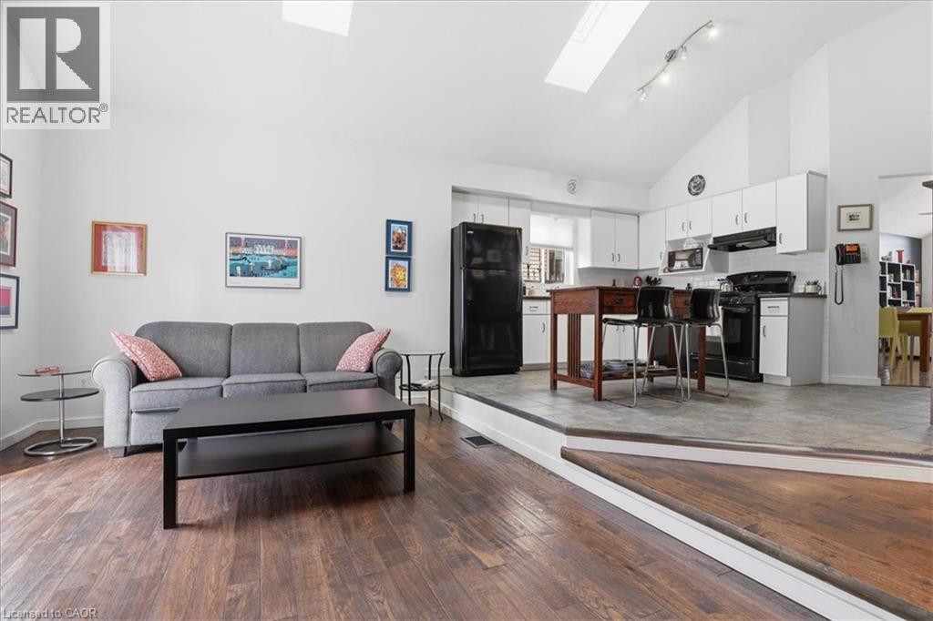 110 MILTON Avenue thumbnail 16