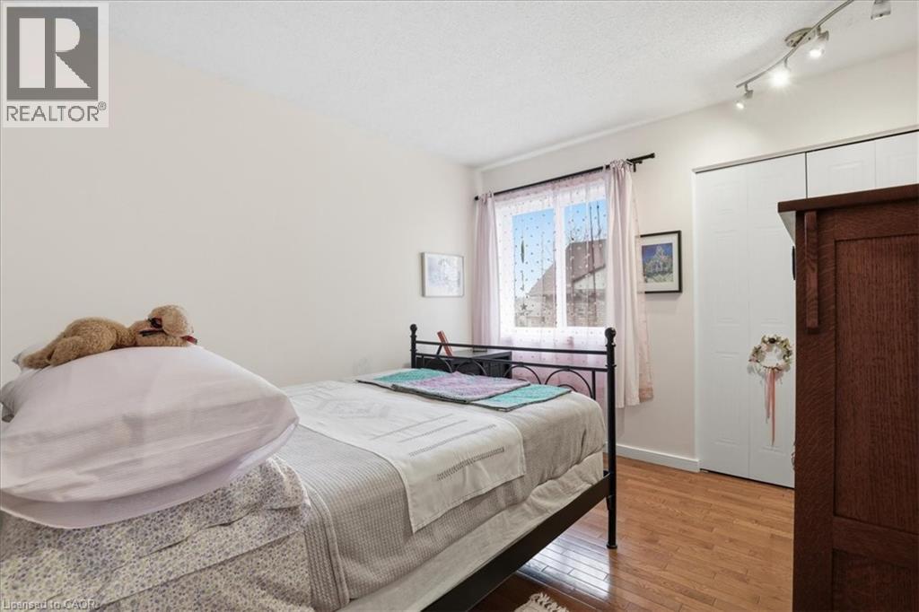 110 MILTON Avenue thumbnail 22