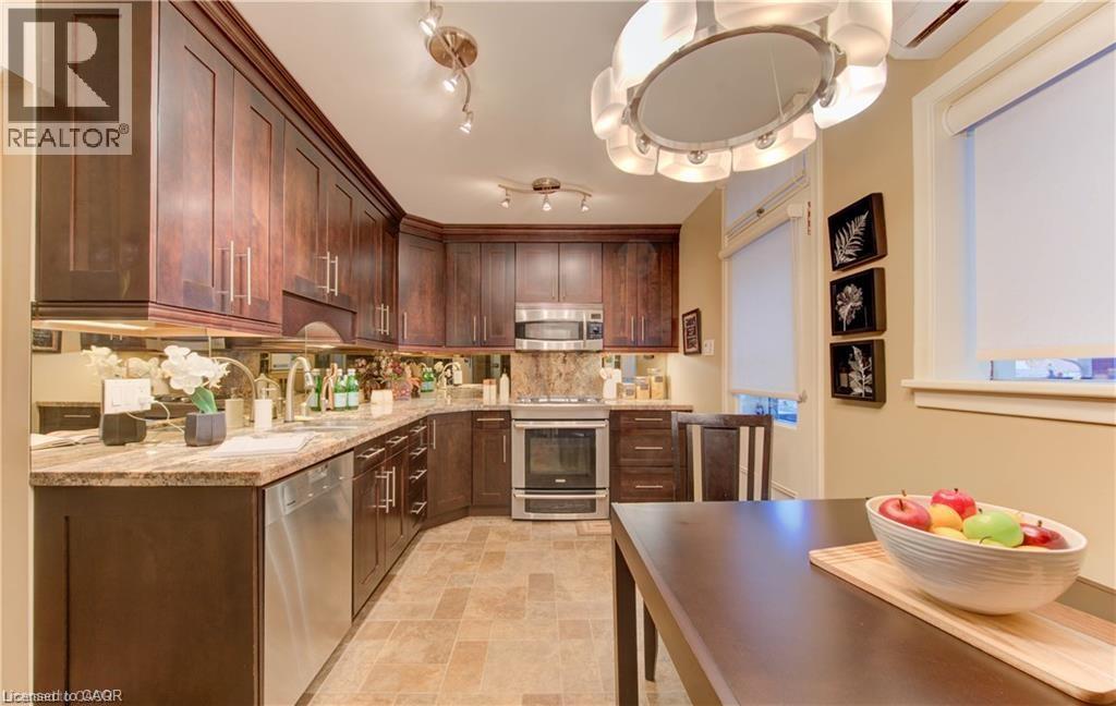 48 DUPONT Street thumbnail 15