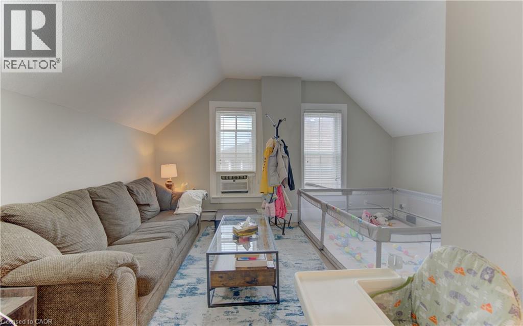 48 DUPONT Street thumbnail 41