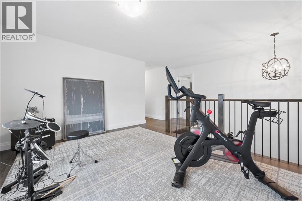 213 FALLOWFIELD Drive thumbnail 20