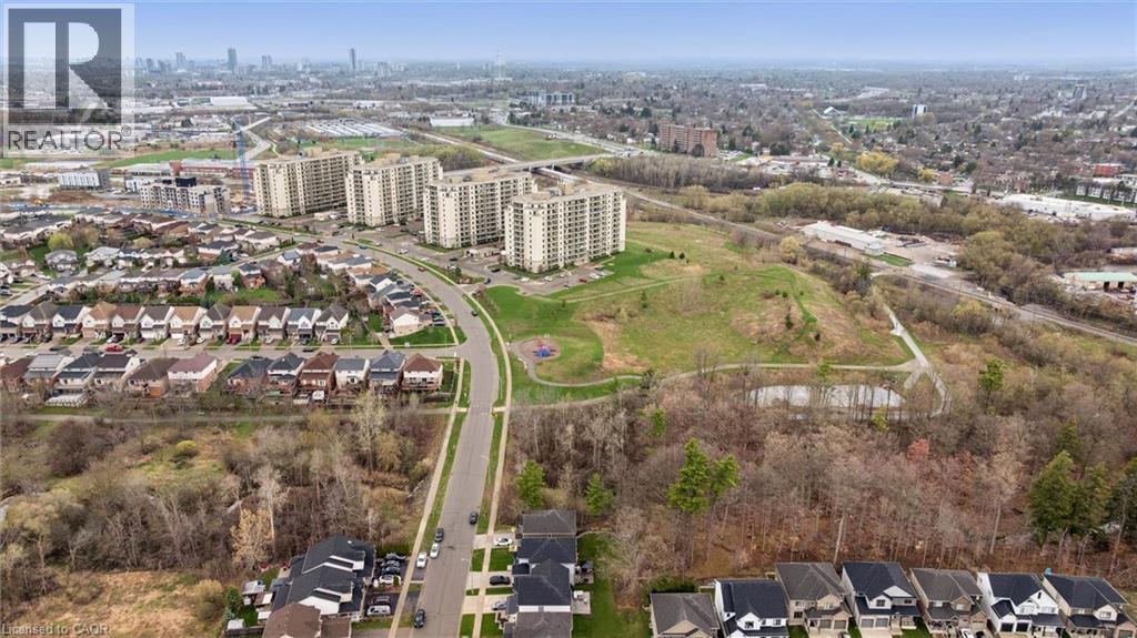 213 FALLOWFIELD Drive thumbnail 43