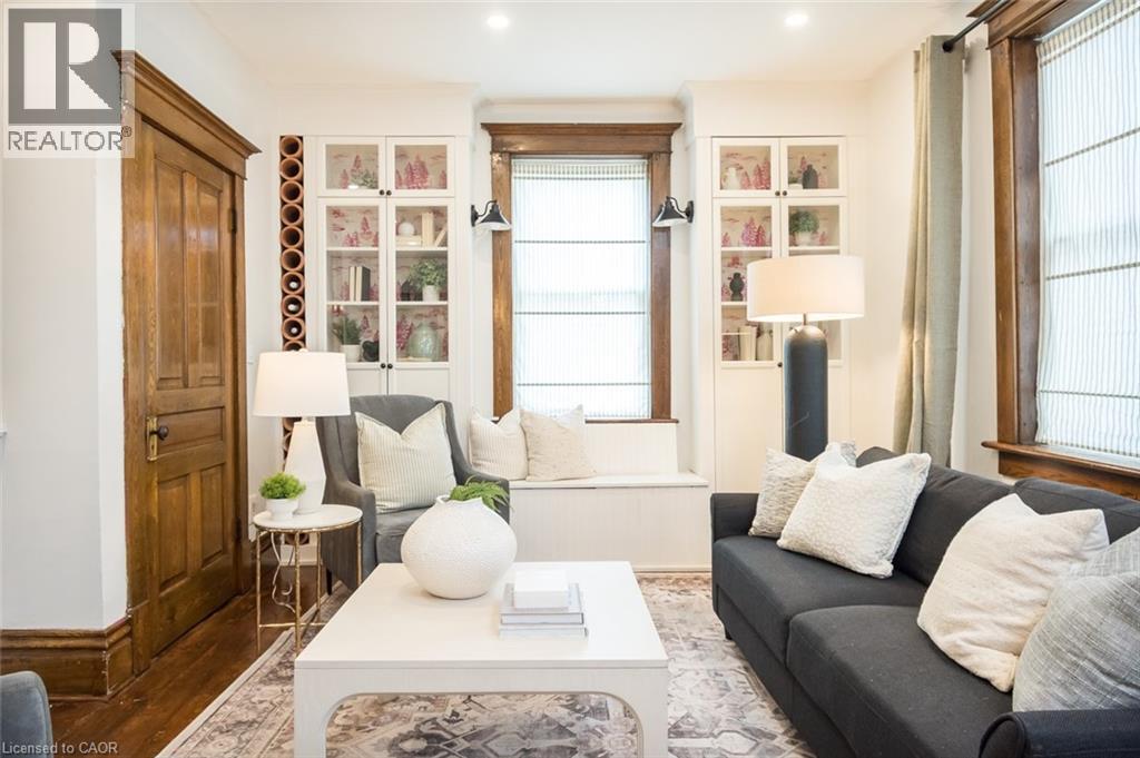 207 WATERLOO Street N thumbnail 10