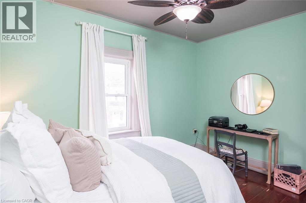 207 WATERLOO Street N thumbnail 28